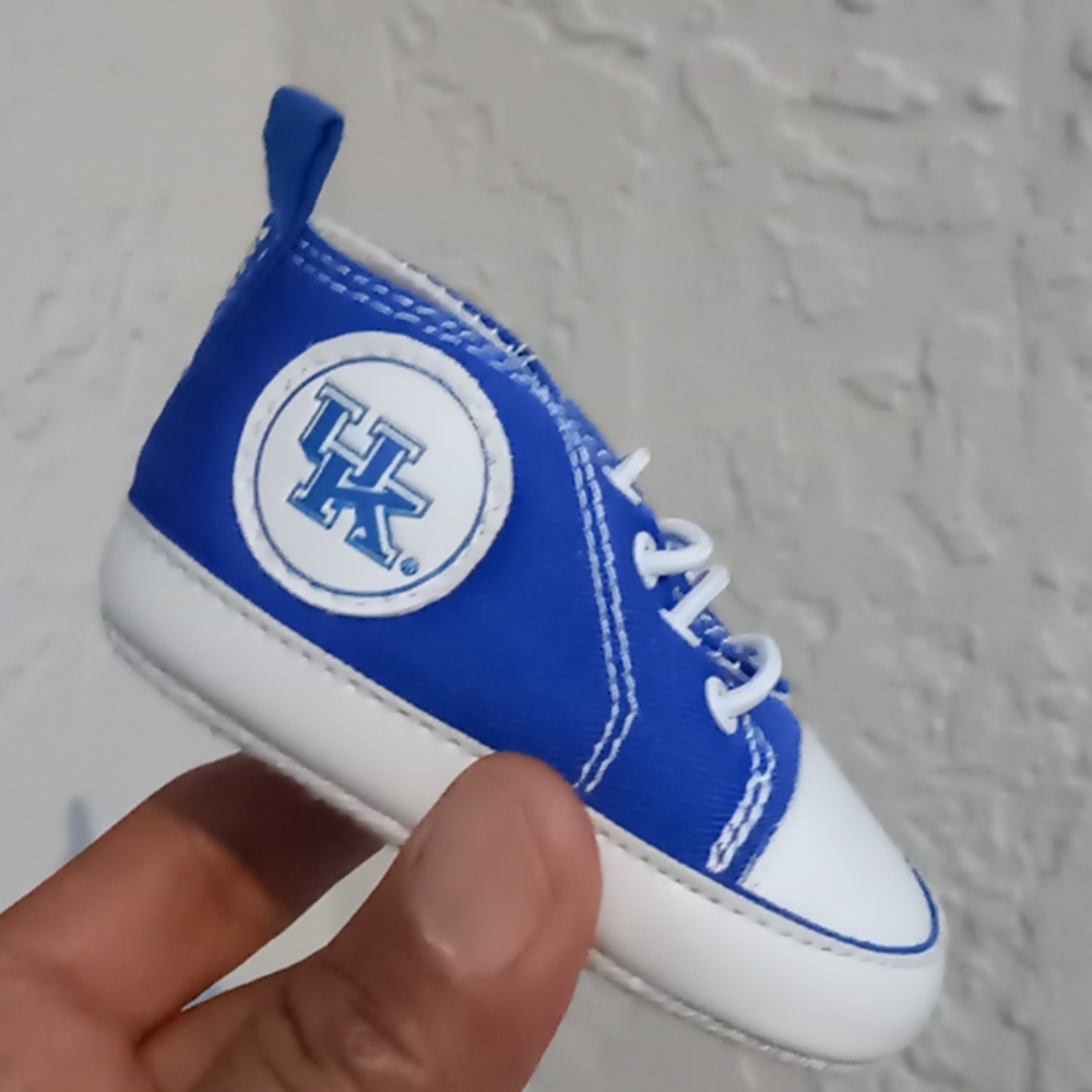 University of Kentucy Kids Pre-walkers Sneakers